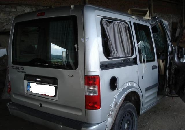 Ford Connect 1.8TDCIна части, снимка 6 - Автомобили и джипове - 35994194