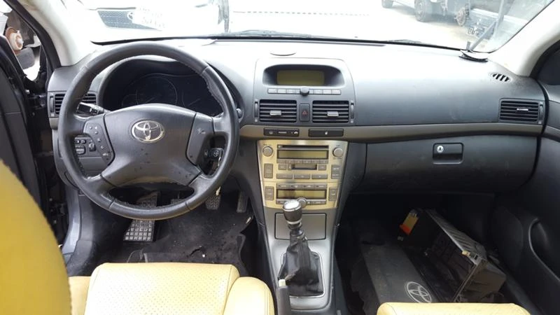 Toyota Avensis 2.0d4d-2.2D4D 3-БРОЯ, снимка 11 - Автомобили и джипове - 20046846