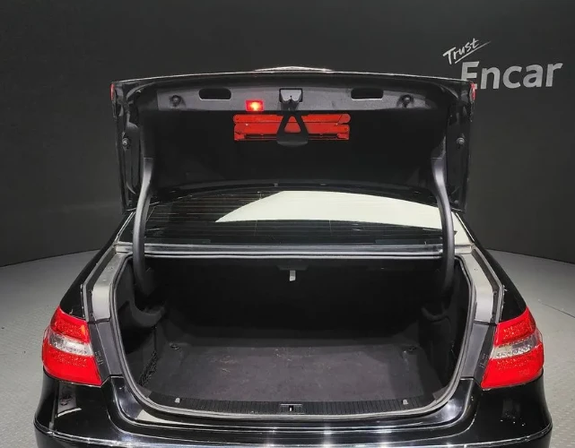 Mercedes-Benz E 300 | Mobile.bg   15