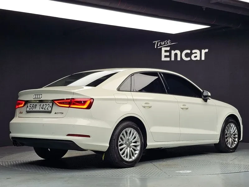 Audi A3 2.0 Tdi 8V, снимка 2 - Автомобили и джипове - 56112385