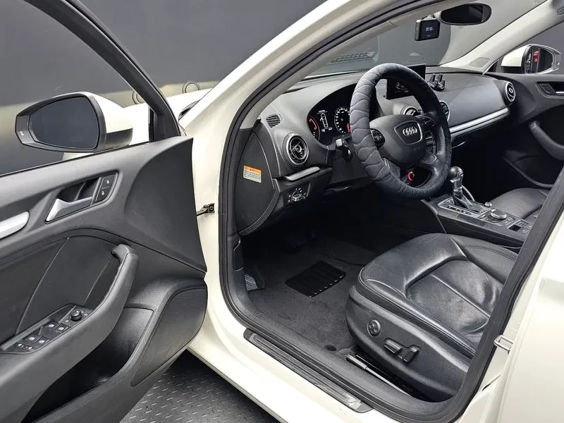 Audi A3 2.0 Tdi 8V, снимка 10 - Автомобили и джипове - 56112385