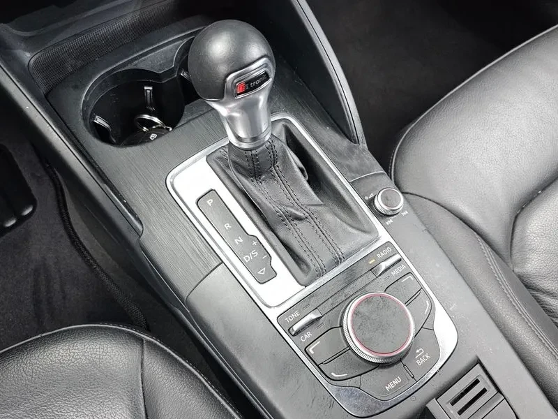Audi A3 2.0 Tdi 8V, снимка 9 - Автомобили и джипове - 56112385