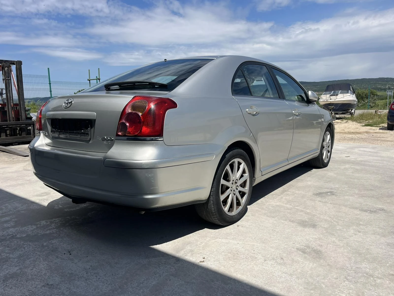 Toyota Avensis 2.0d4d-2.2D4D 3-БРОЯ, снимка 15 - Автомобили и джипове - 20046846