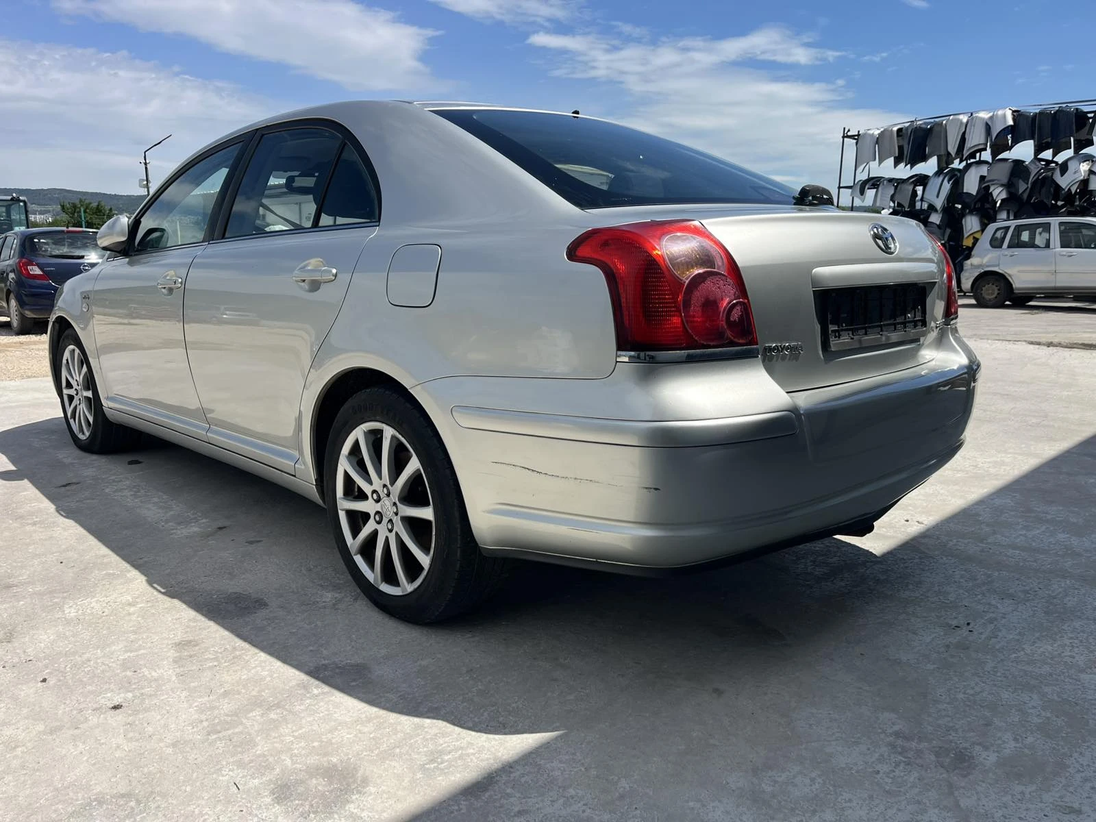 Toyota Avensis 2.0d4d-2.2D4D 3-БРОЯ, снимка 2 - Автомобили и джипове - 20046846