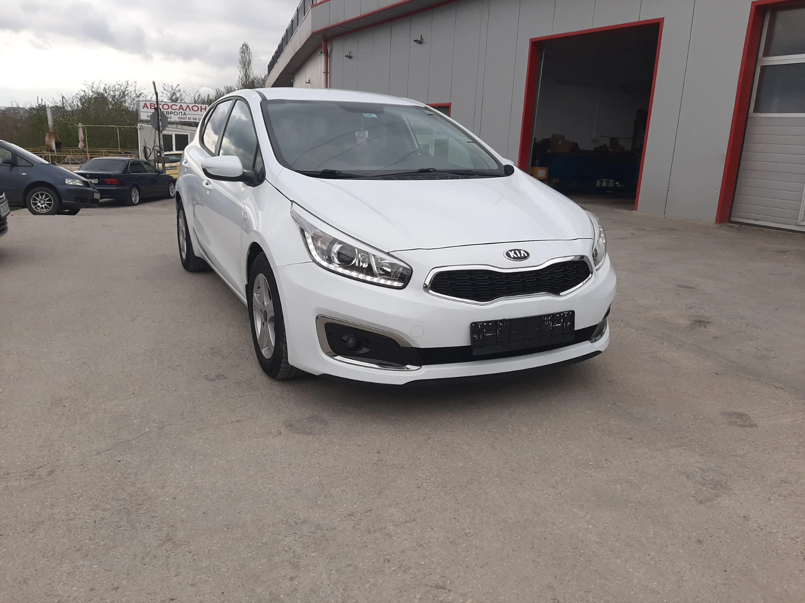 Kia Ceed 1.4i 100кс 85000км!!! - изображение 3