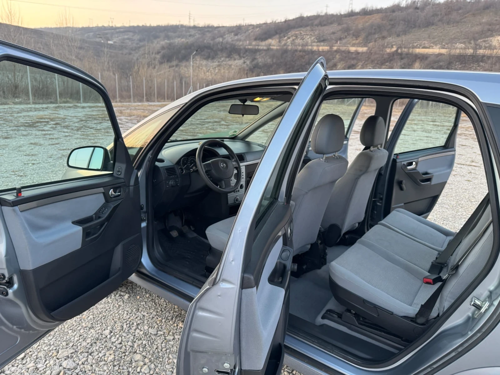 Opel Meriva 1.6 I - изображение 10