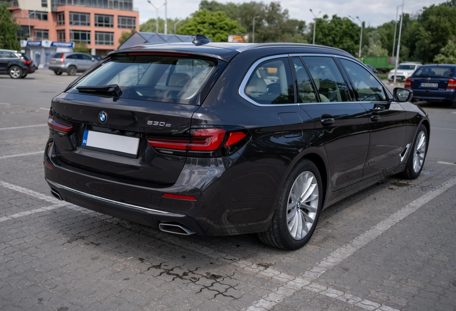 BMW 530 530e - изображение 4