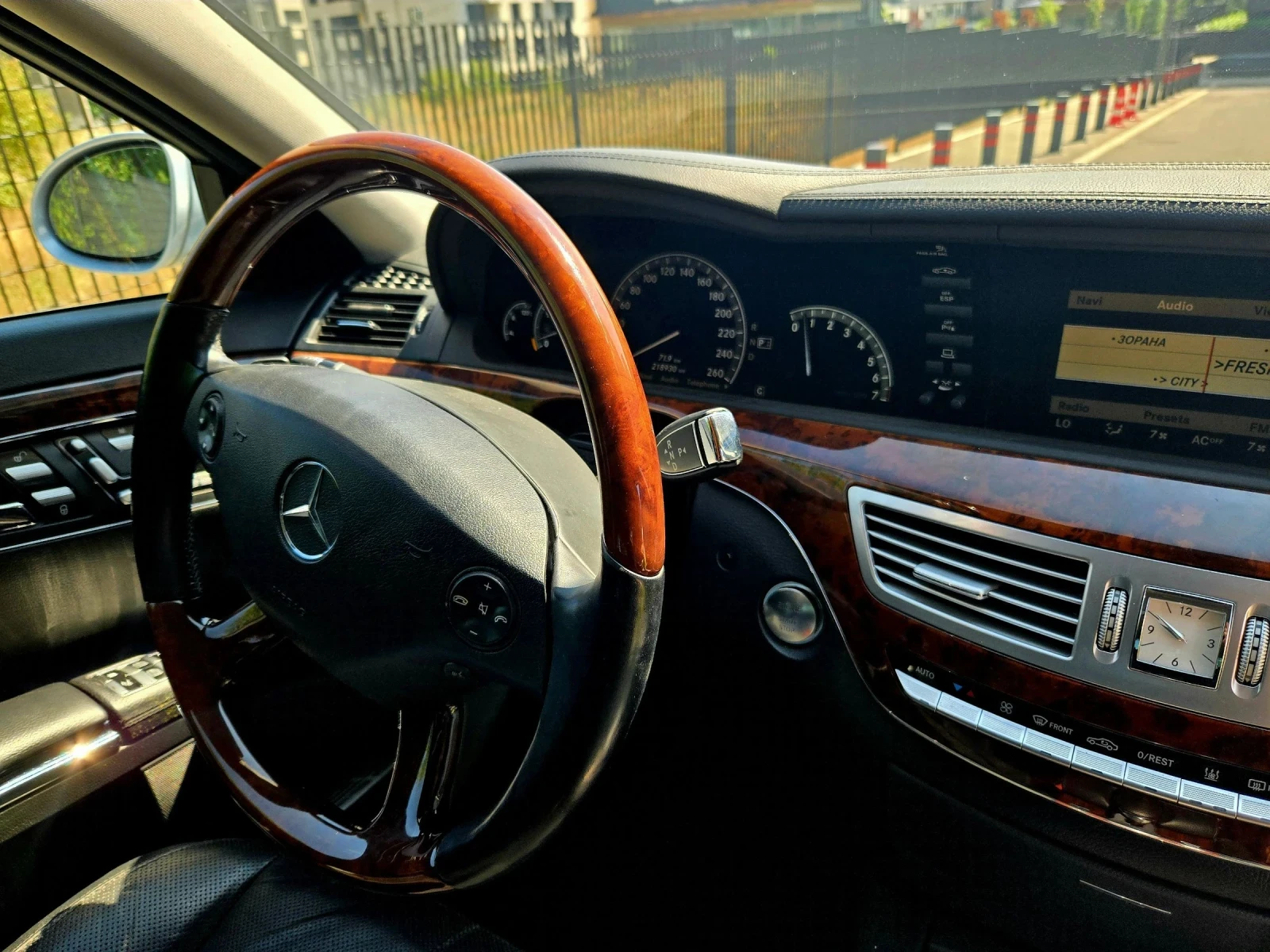 Mercedes-Benz S 500 ГАЗ - изображение 10