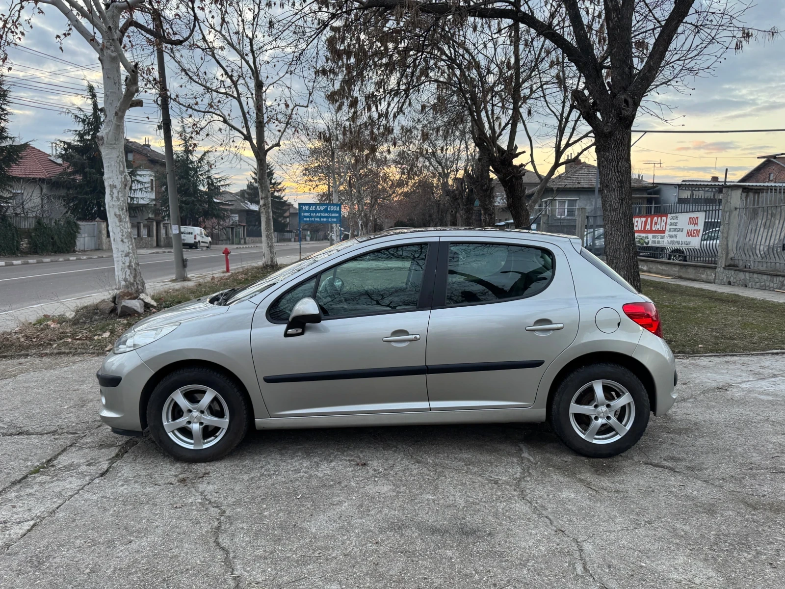 Peugeot 207 1.4 BENZIN AUSTRIA - изображение 8