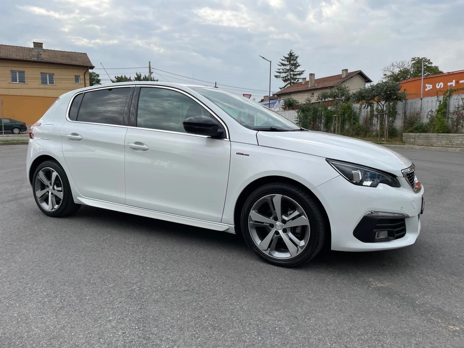Peugeot 308 GT LINE 19000км! Нова кола! - изображение 10