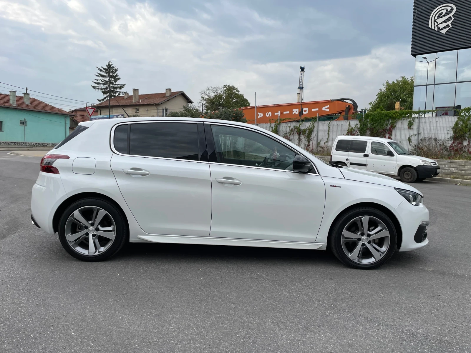 Peugeot 308 GT LINE 19000км! Нова кола! - изображение 9