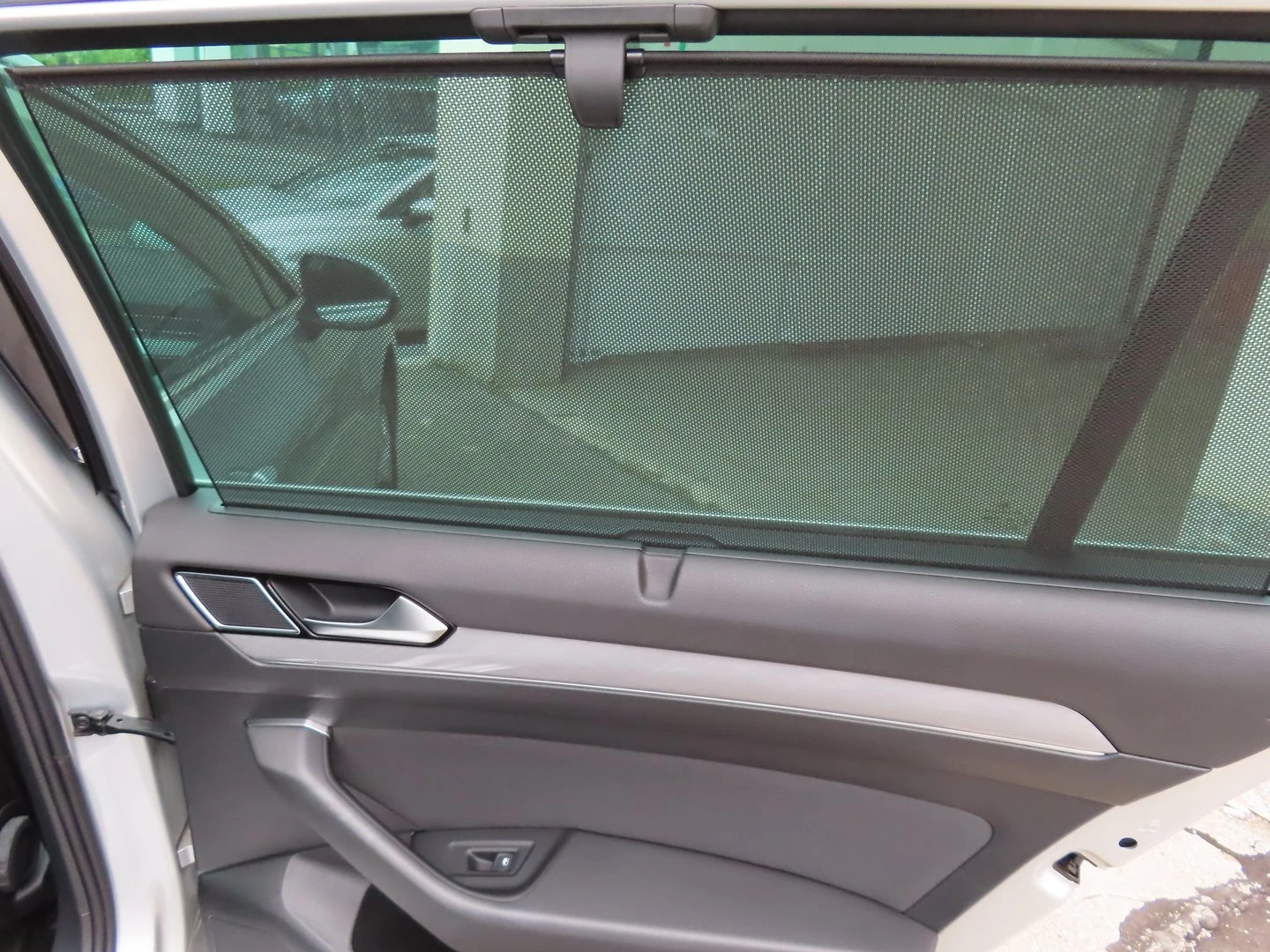 VW Passat Business 2.0 TDI SCR DSG - изображение 9