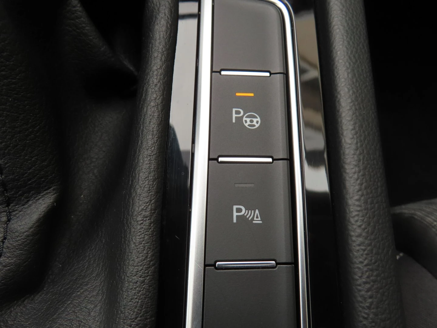 VW Passat Business 2.0 TDI SCR DSG | Mobile.bg � ����������� 15