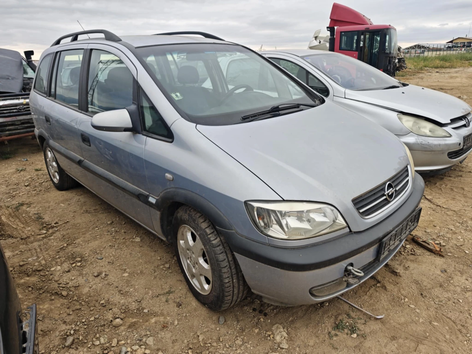 Opel Zafira 1.6 - изображение 2