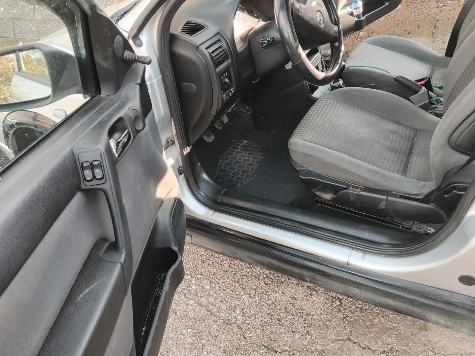 Opel Astra 1.6 - изображение 5