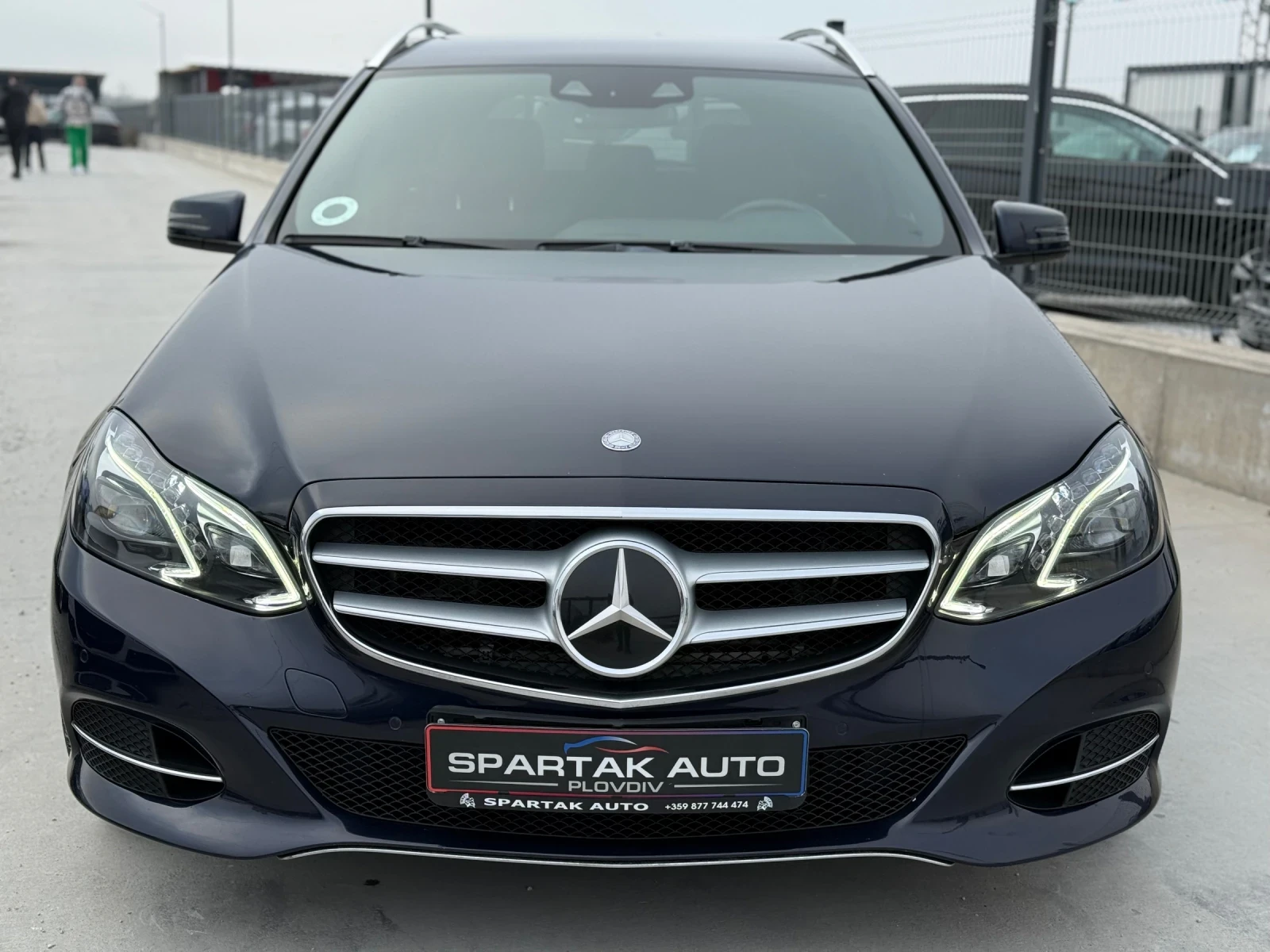 Mercedes-Benz E 350 D* 2015г* FULL FULL MAX* 212.000KM* Топ Състояние* - изображение 2