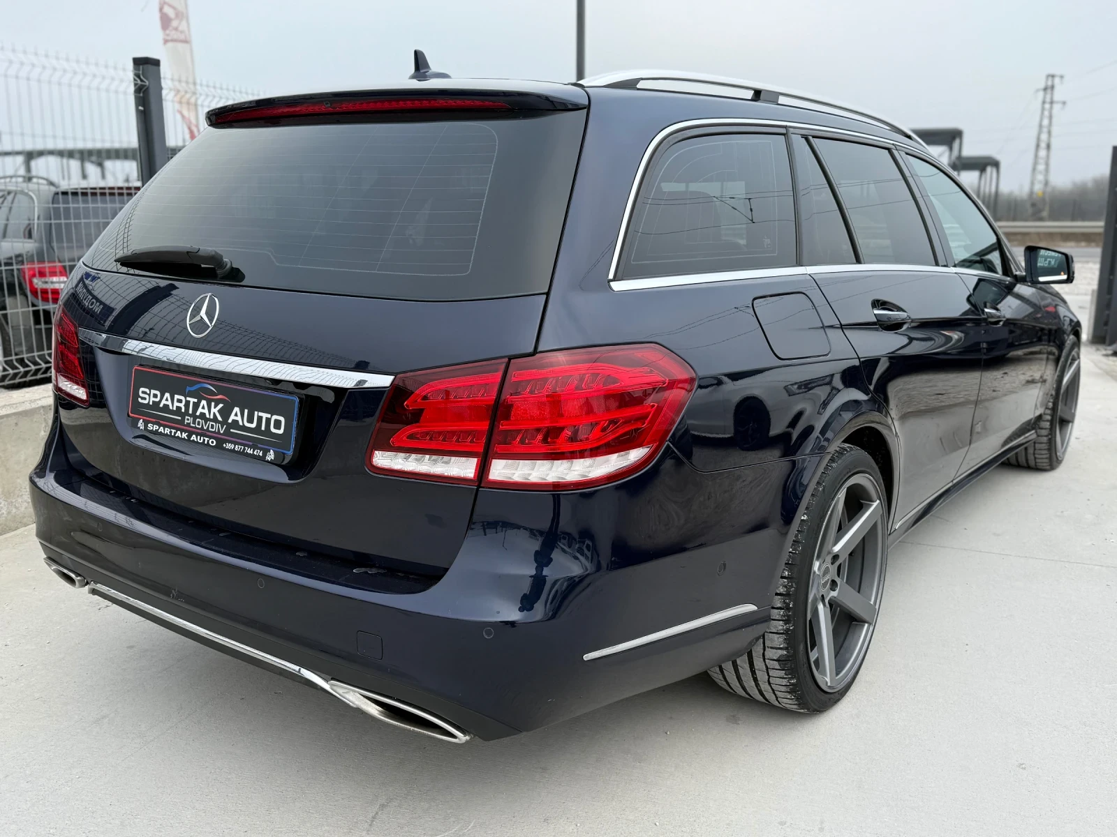 Mercedes-Benz E 350 D* 2015г* FULL FULL MAX* 212.000KM* Топ Състояние* - изображение 4