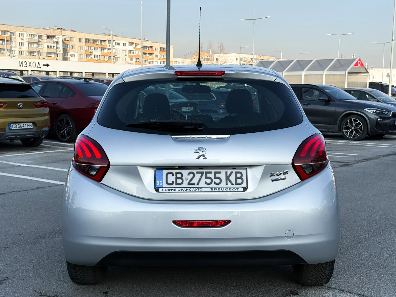 Peugeot 208 1.2 PureTech * 82p.s * Facelift * От България - изображение 6