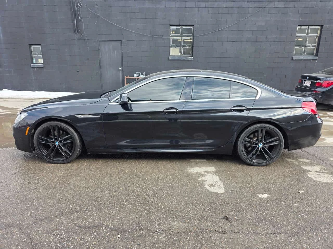 BMW 650 * 4dr Sdn xDrive * ПОДГРЕВ * КЛИП НА МОТОРА  - изображение 3