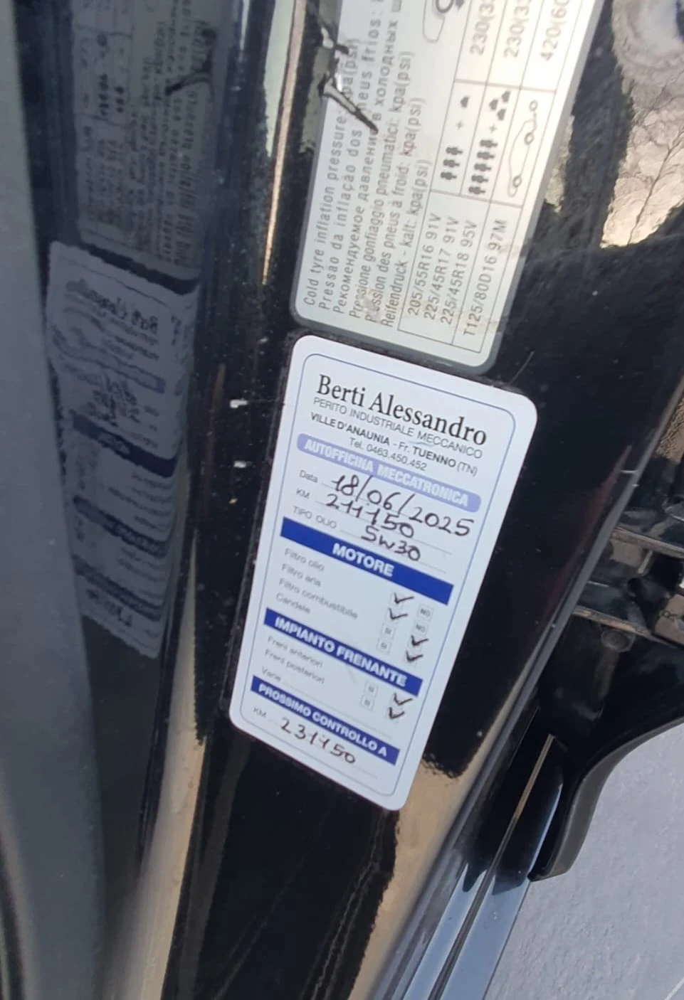 Kia Carens 1.7CRDI NAVI CLASSIC, снимка 16 - Автомобили и джипове - 53843702