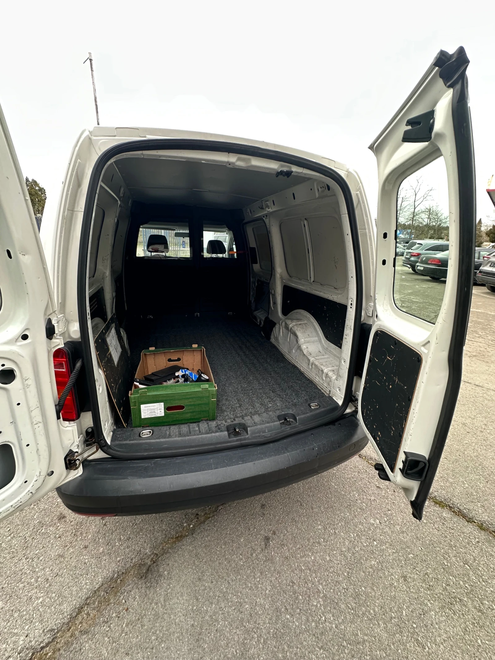 VW Caddy Vw Caddy2.0TDI MAXI, снимка 7 - Автомобили и джипове - 53909868