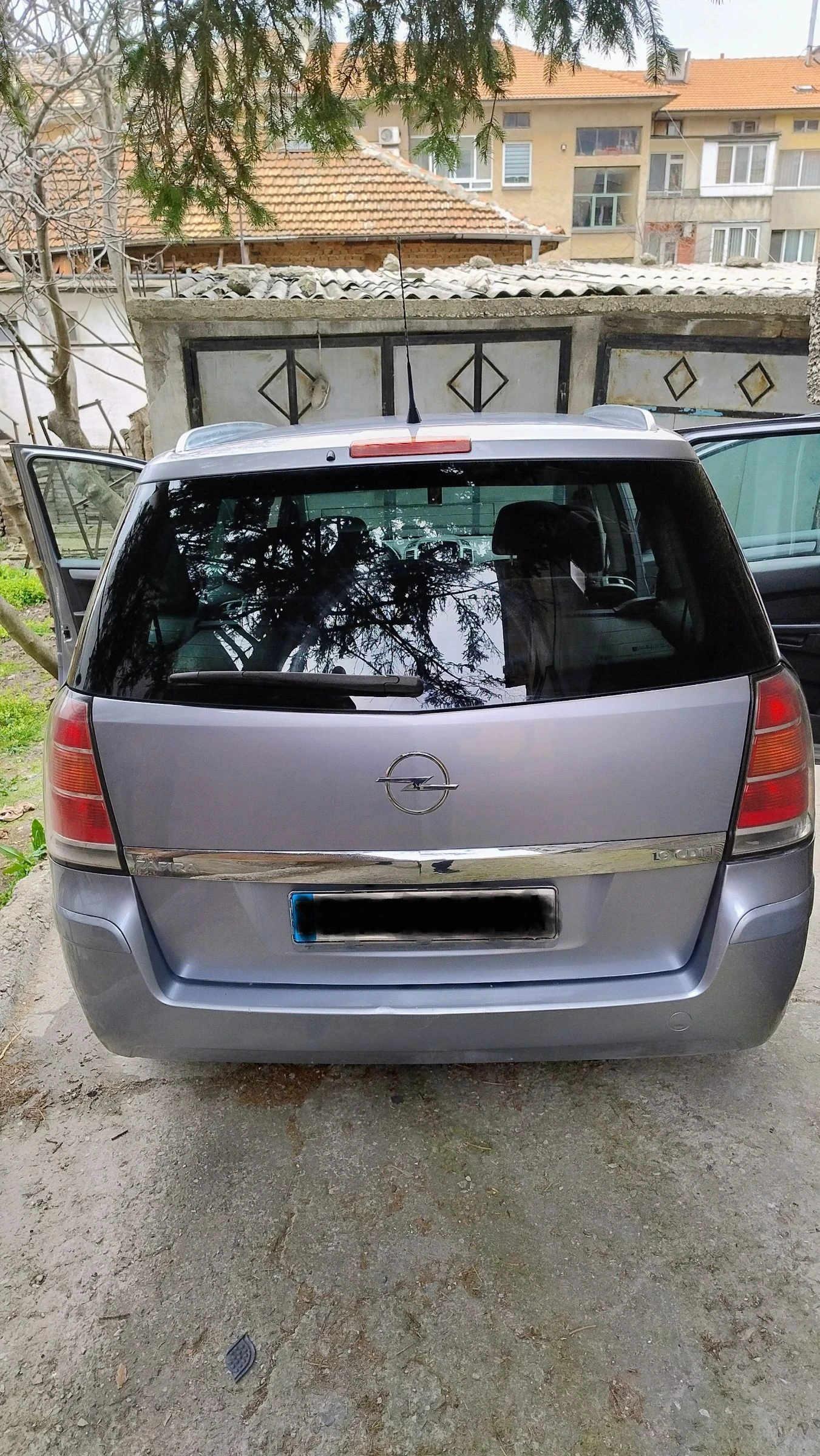 Opel Zafira 1, 9CDTI 120к.с., снимка 4 - Автомобили и джипове - 53927139