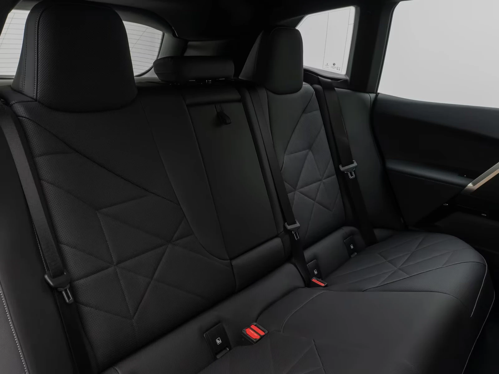 BMW iX xDRIVE-40/326HP/SPORT/22/360/ACC/H&K/280z, снимка 15 - Автомобили и джипове - 54123358