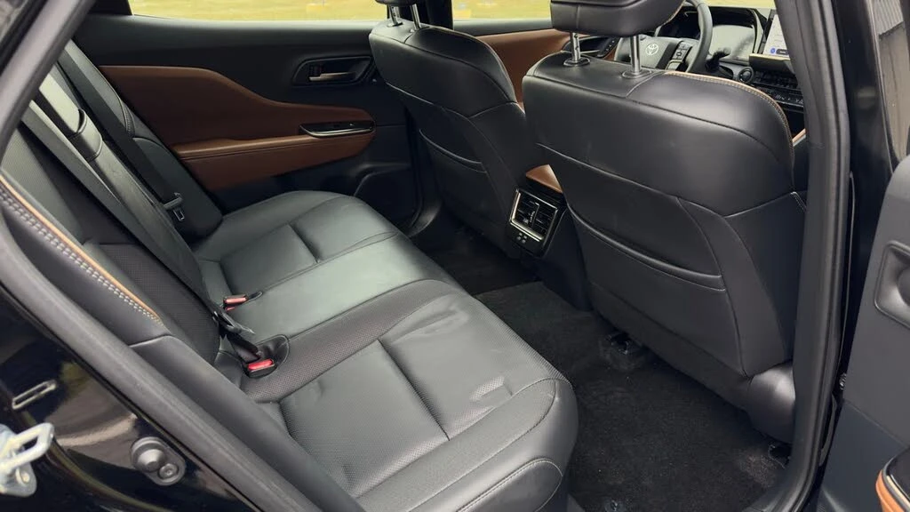 Toyota Crown Limited AWD | Mobile.bg � ����������� 17