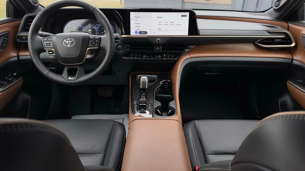 Toyota Crown Limited AWD | Mobile.bg � ����������� 8