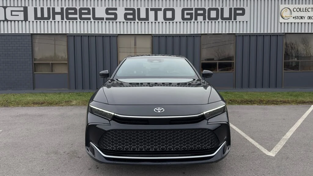 Toyota Crown Limited AWD | Mobile.bg � ����������� 2