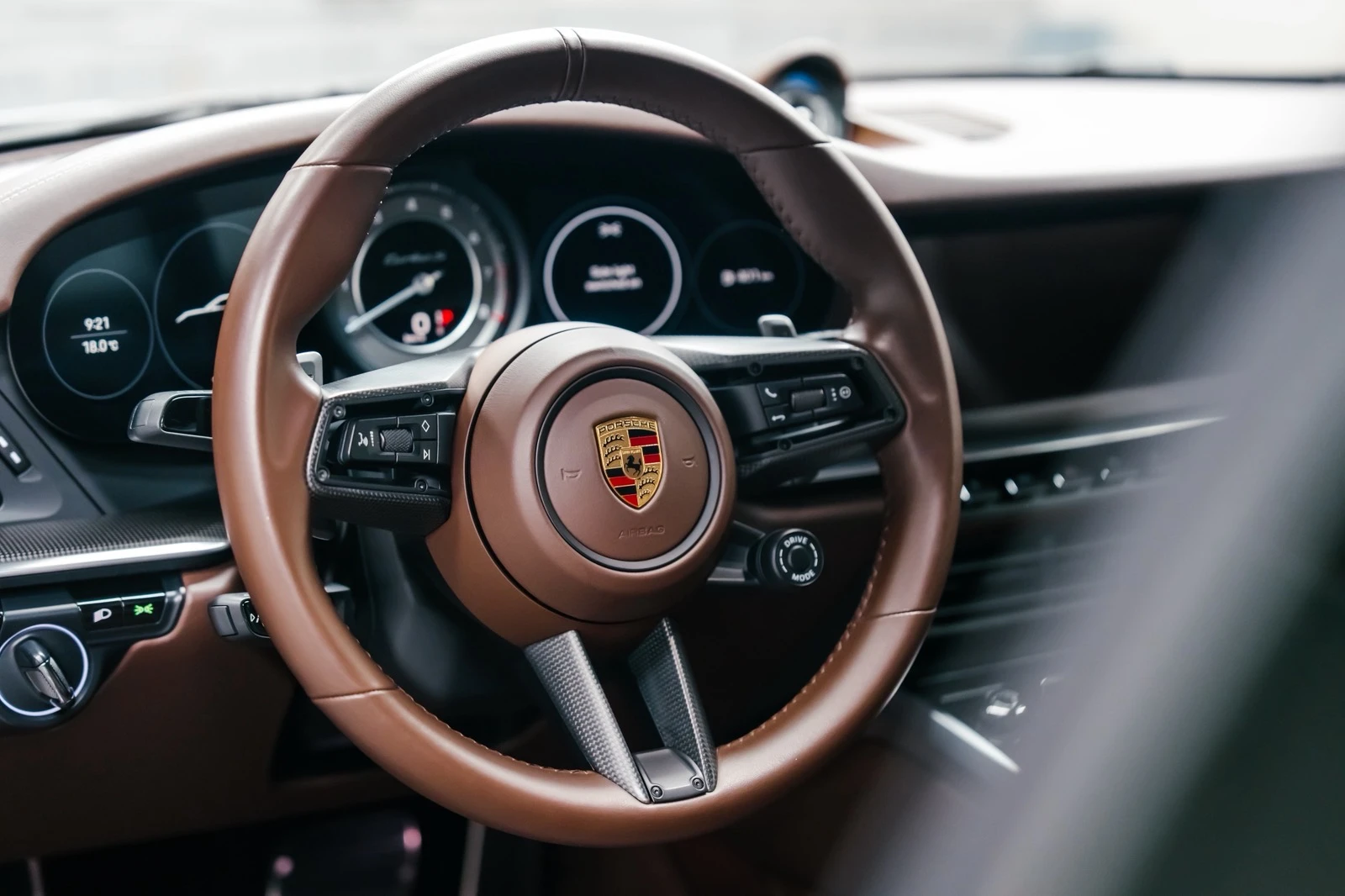 Porsche 911 992 Turbo S EXCLUSIVE Porsche Approved 04.2028г., снимка 16 - Автомобили и джипове - 54271607