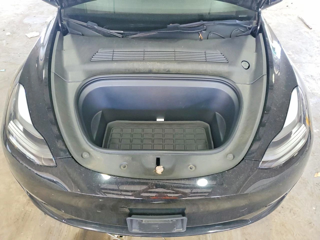 Tesla Model Y Performance AWD, снимка 11 - Автомобили и джипове - 54297370