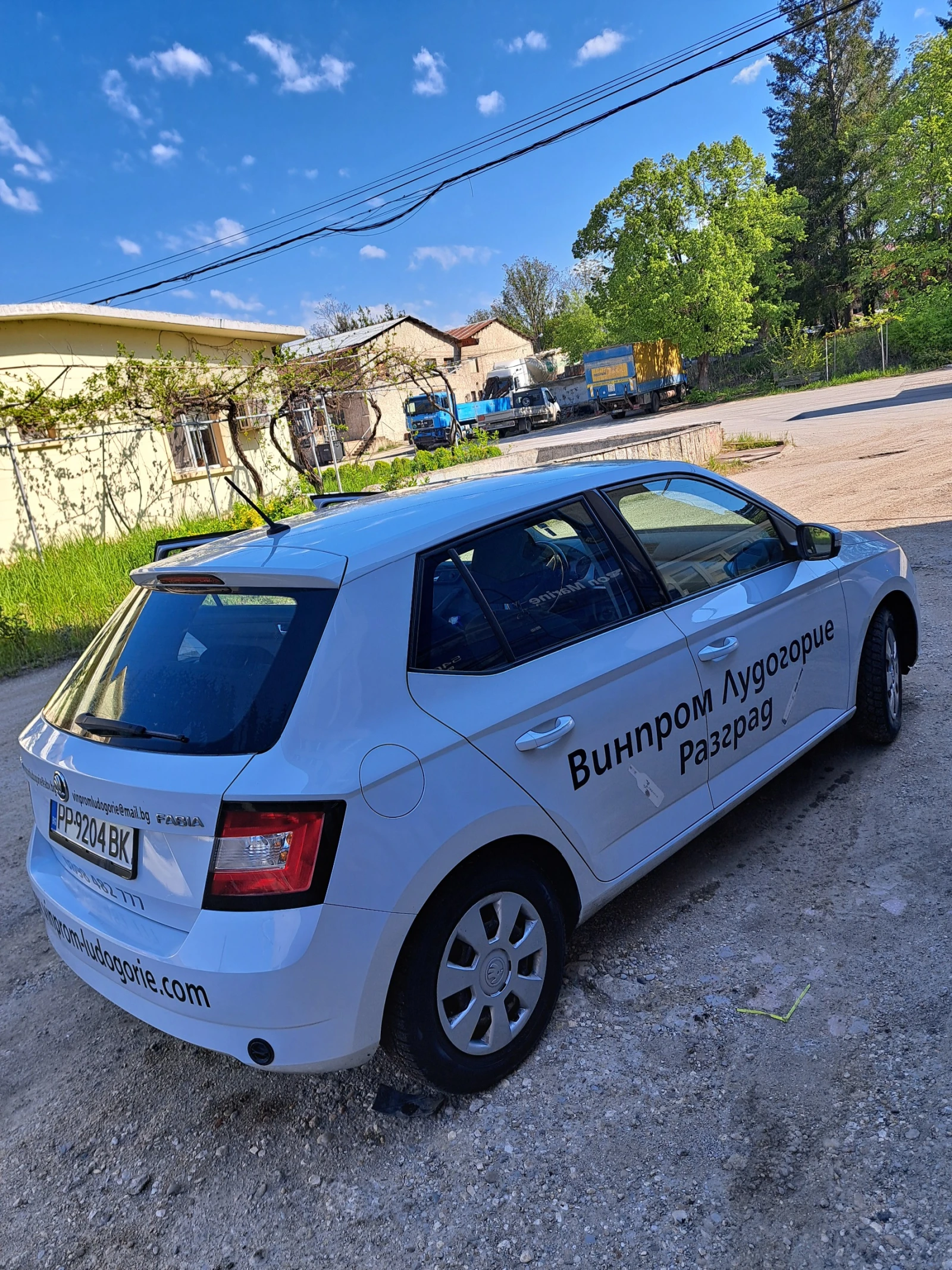 Skoda Fabia, снимка 6 - Автомобили и джипове - 54438378