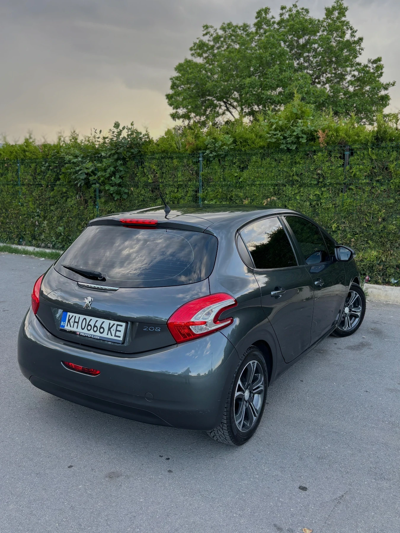 Peugeot 208 1.4HDI * КЛИМАТИК* СОБСТВЕН ЛИЗИНИГ* , снимка 6 - Автомобили и джипове - 54672983