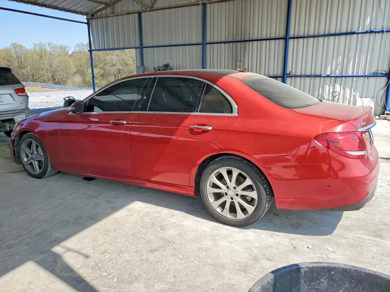 Mercedes-Benz E 300 4MATIC, снимка 4 - Автомобили и джипове - 54698240