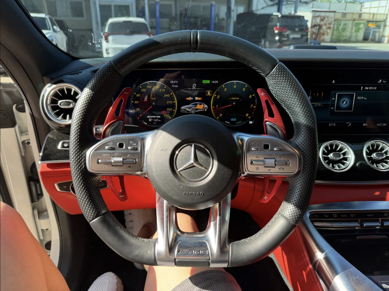 Mercedes-Benz AMG GT АВТОКРЕДИТ* BURMASTER* HEAD-UP* ОБДУХВАНЕ* 360* , снимка 6 - Автомобили и джипове - 54779674