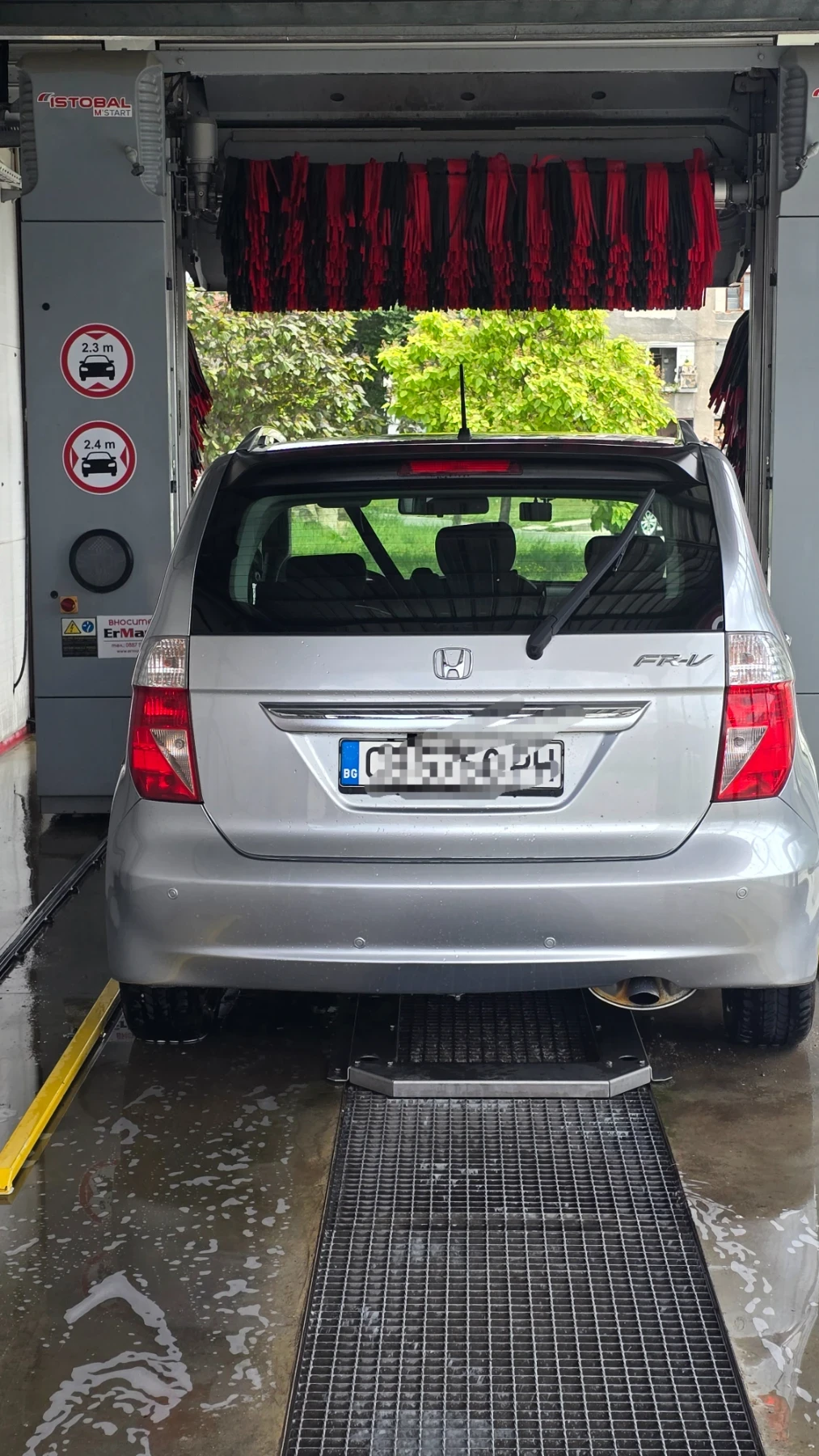 Honda Fr-v, снимка 2 - Автомобили и джипове - 54971711