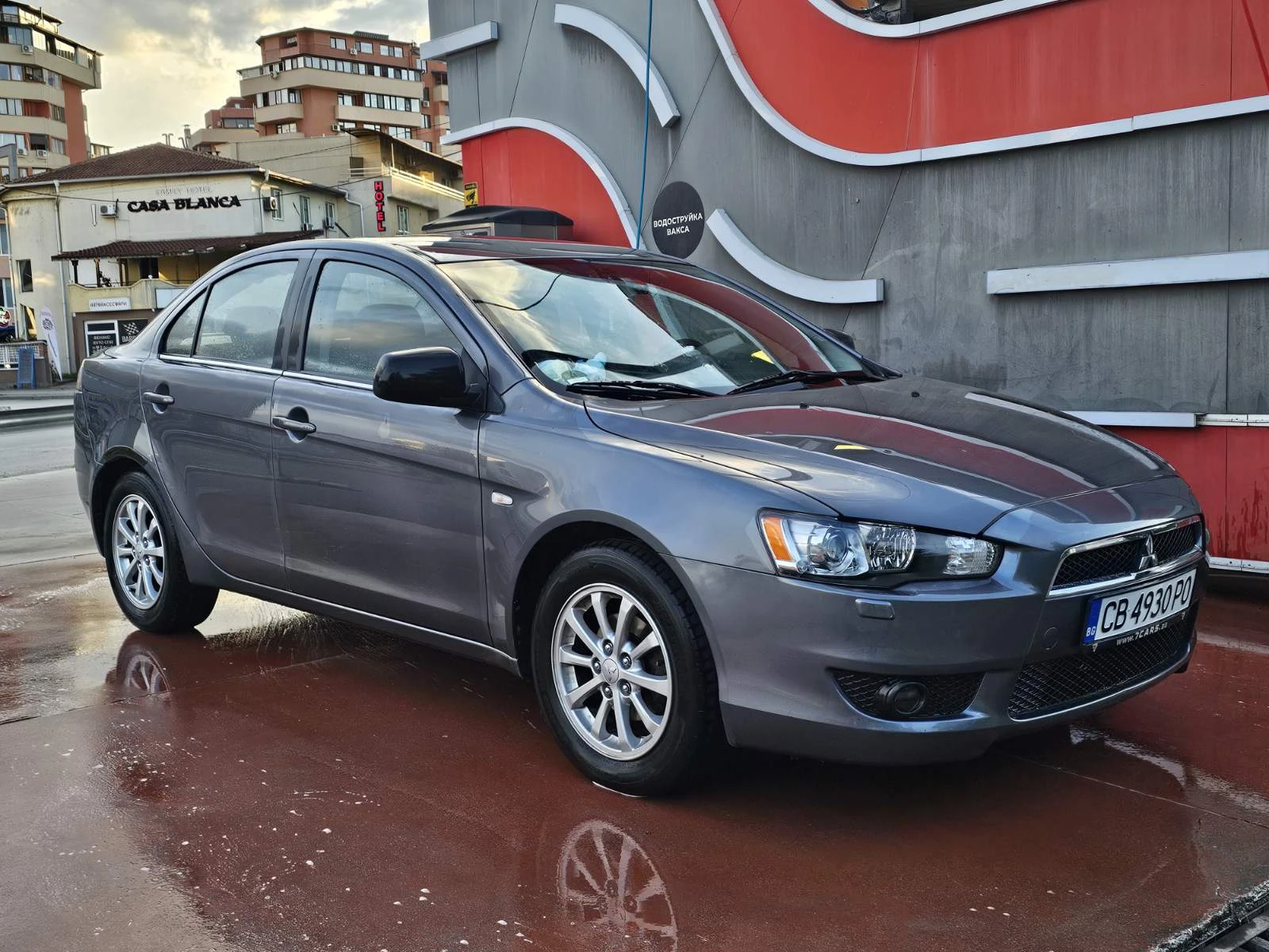 Mitsubishi Lancer