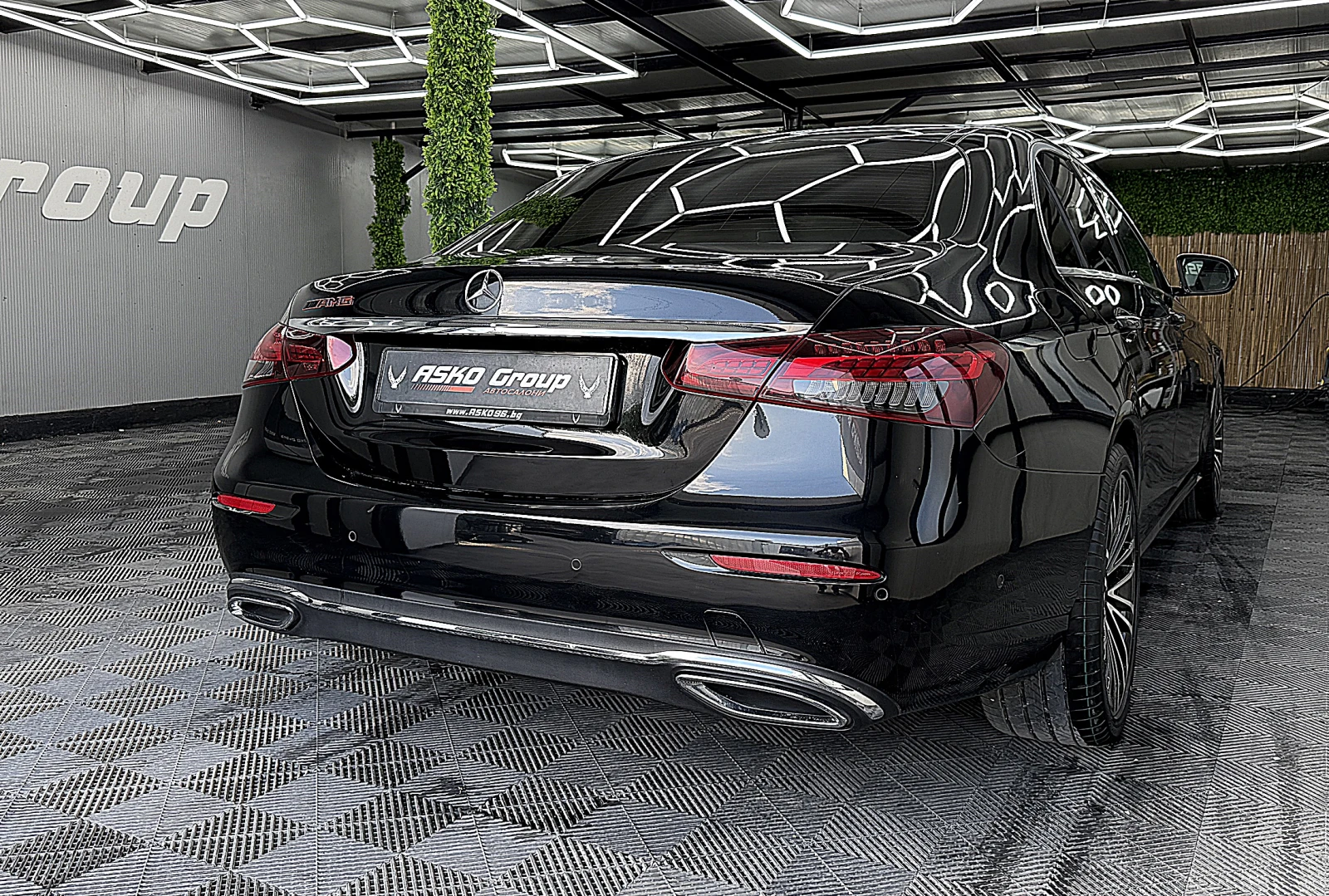 Mercedes-Benz E 220 AMG-line/Facelift/DIGITAL/9gt/СОБСТВЕН ЛИЗИНГ, снимка 6 - Автомобили и джипове - 55085410