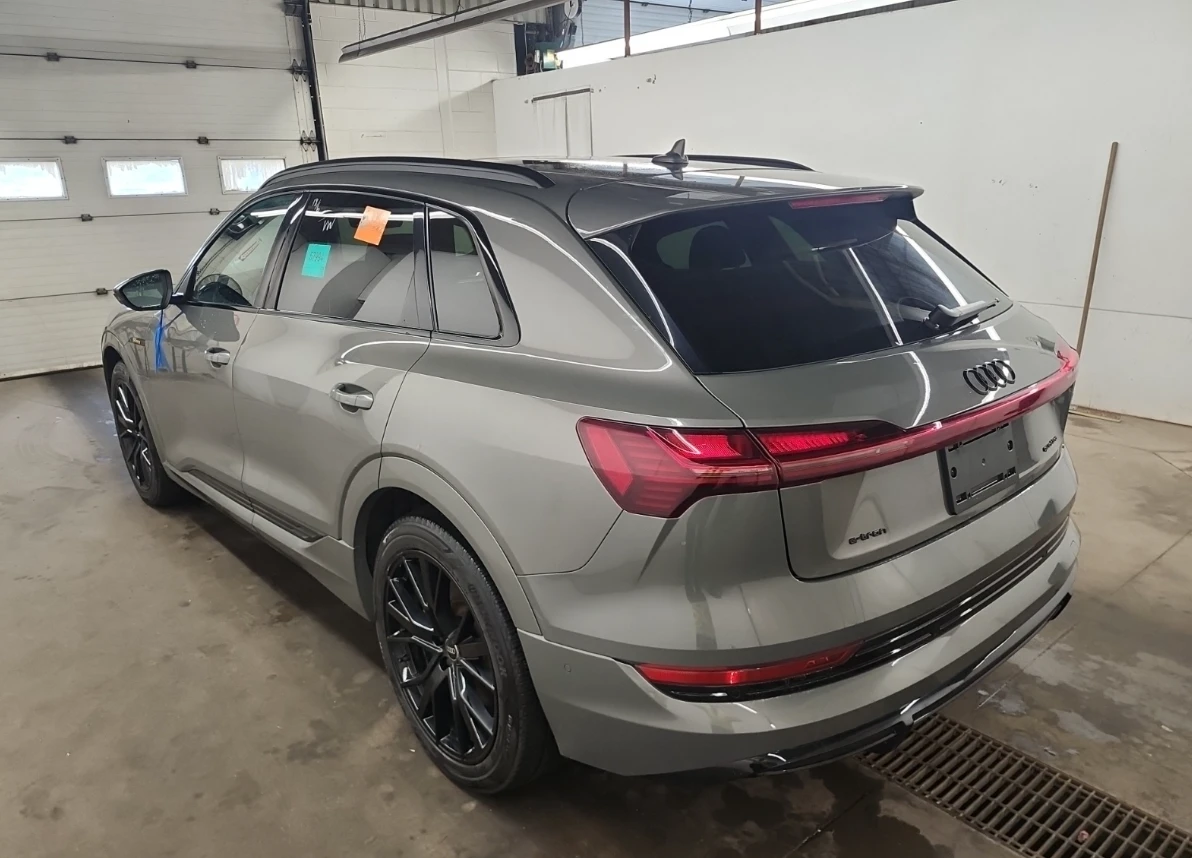 Audi E-Tron S-line* QUATTRO* Black optic* Панорама* Перфектна*, снимка 6 - Автомобили и джипове - 55226307