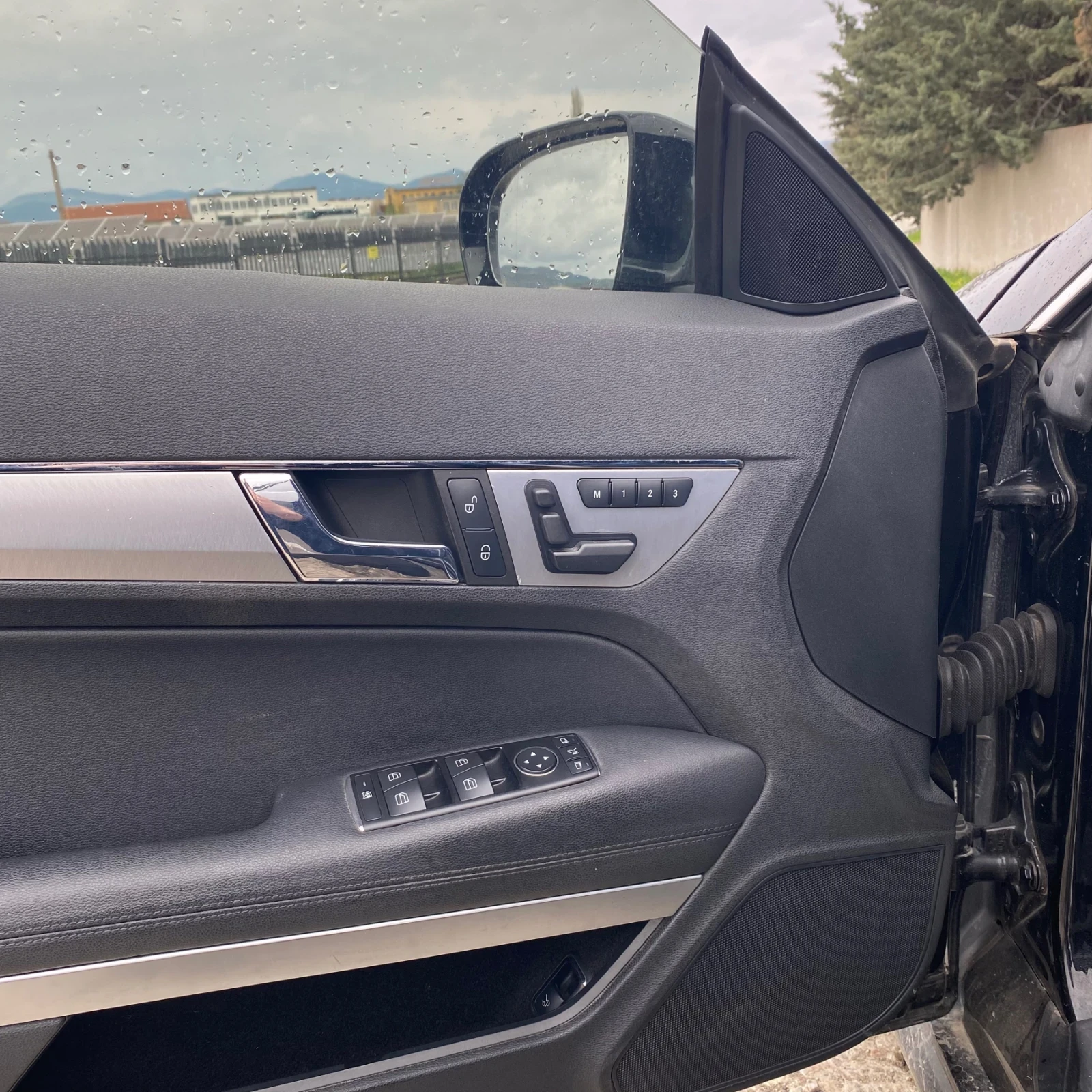 Mercedes-Benz E 350, снимка 8 - Автомобили и джипове - 55409807