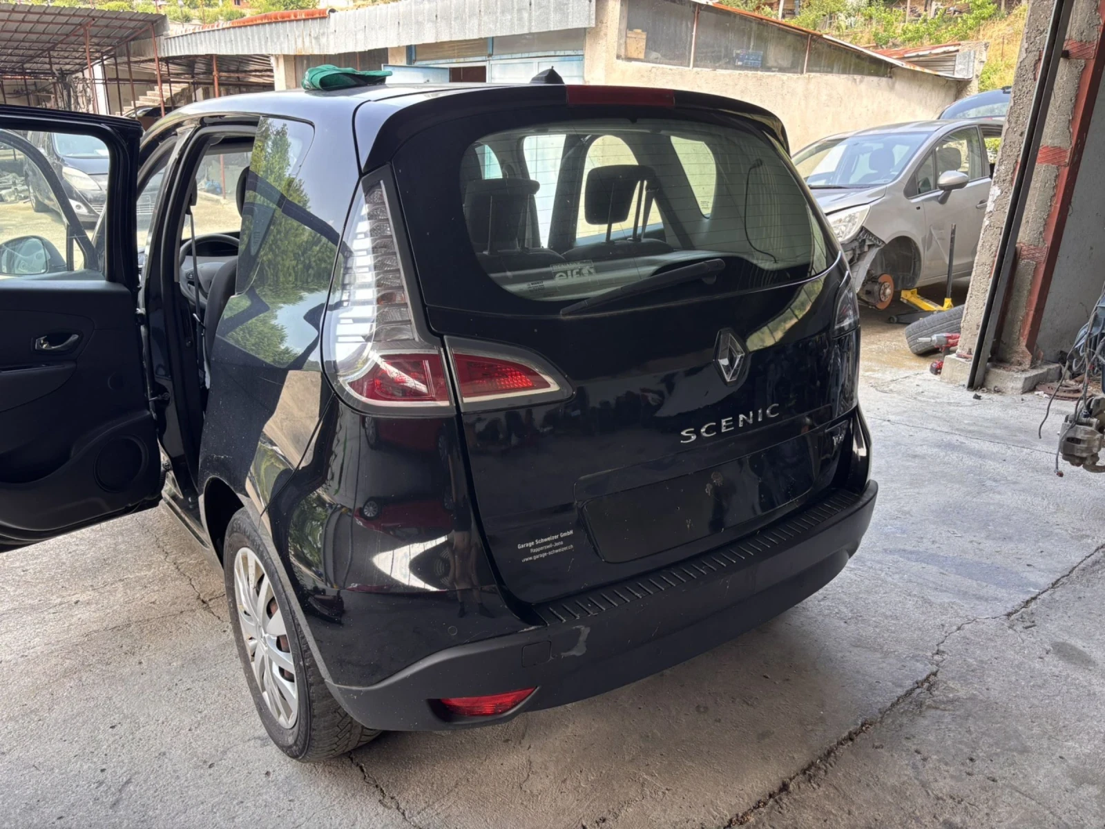 Renault Scenic, снимка 6 - Автомобили и джипове - 55431246