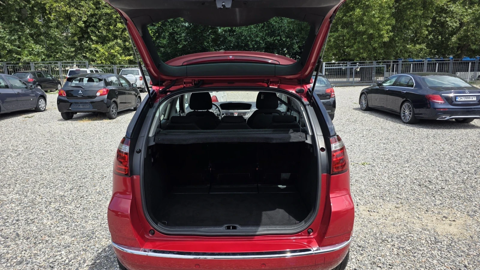 Citroen C4 Picasso, снимка 15 - Автомобили и джипове - 55589610