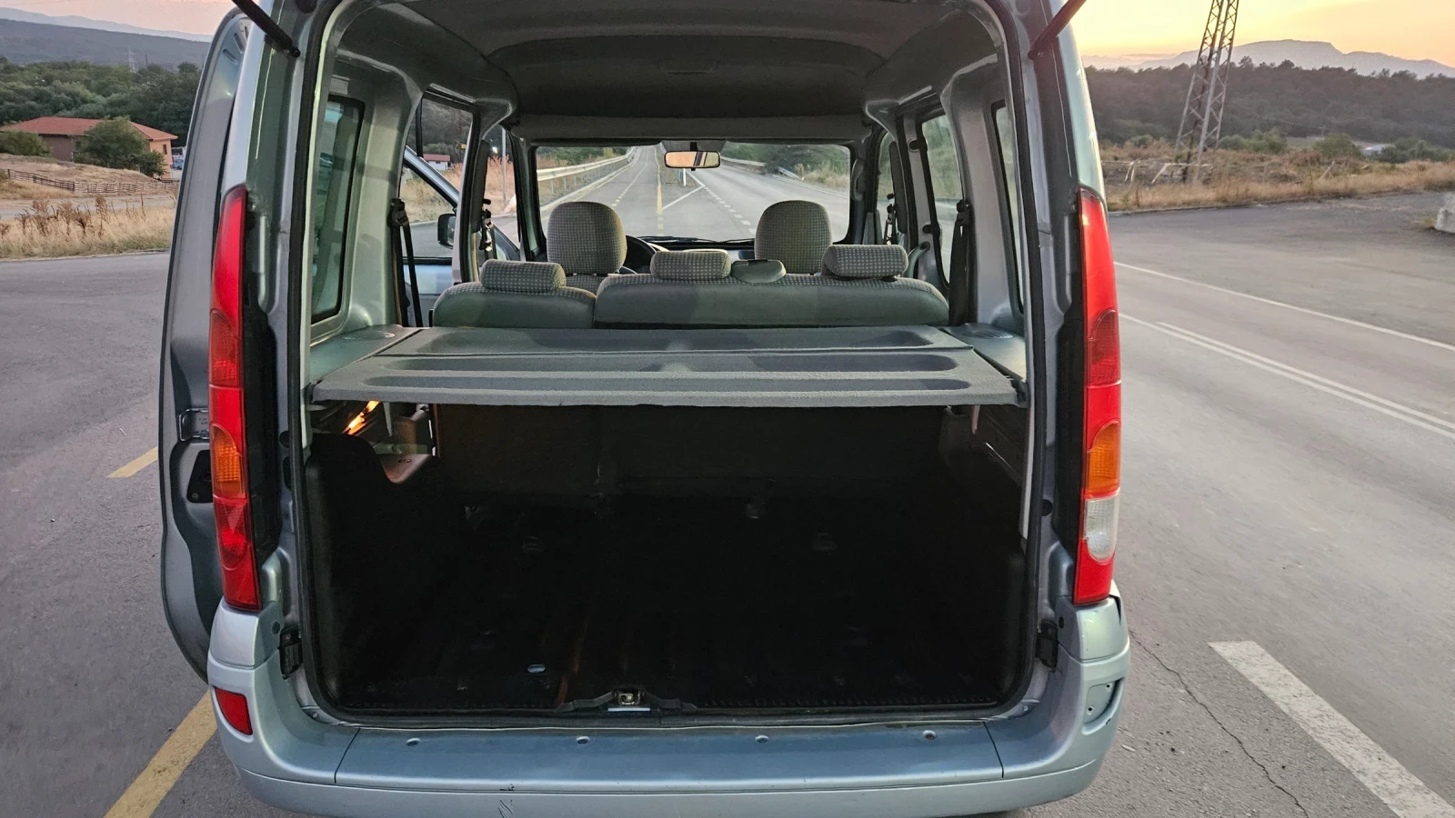 Renault Kangoo 1.2 , снимка 8 - Автомобили и джипове - 55629325