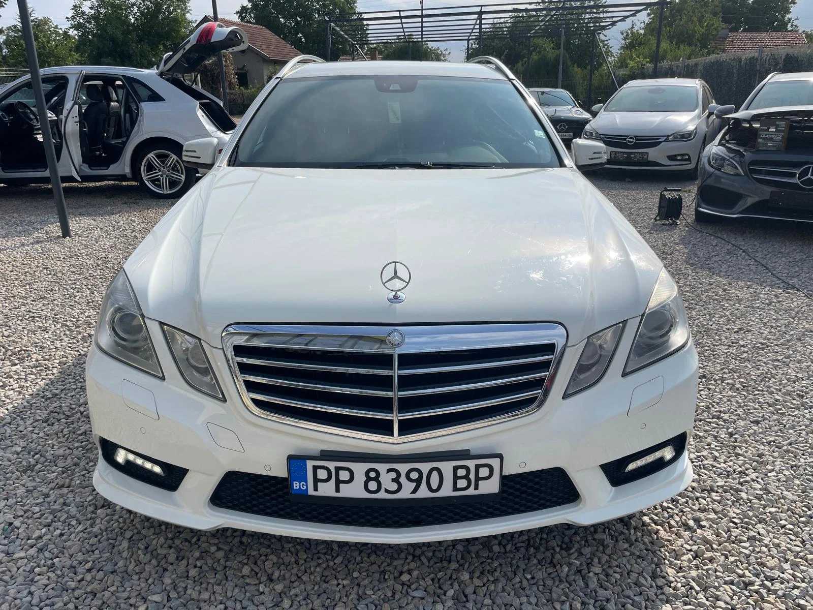 Mercedes-Benz E 350 /ВСИЧКО ПЛАТЕНО, снимка 5 - Автомобили и джипове - 55656726