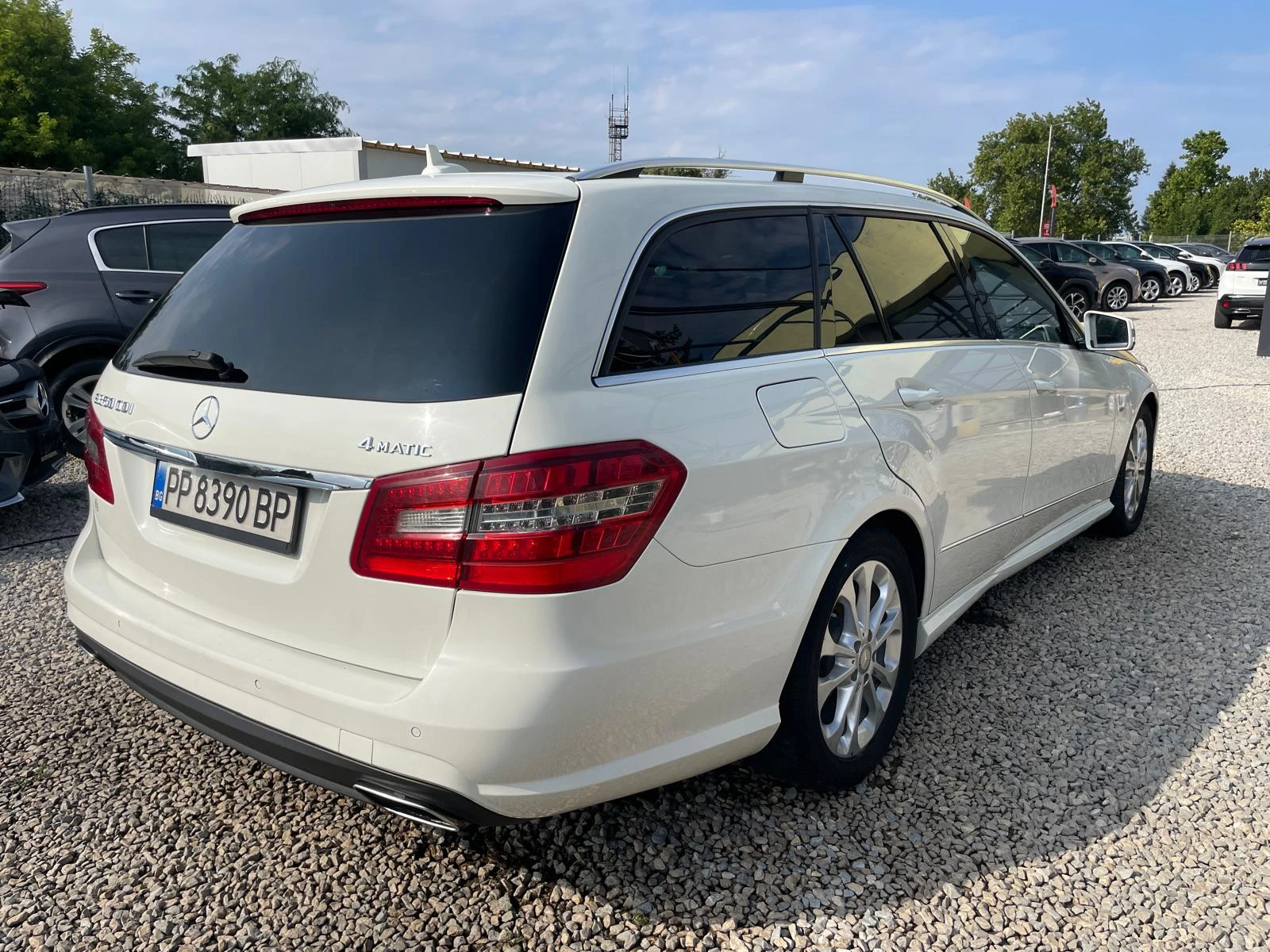 Mercedes-Benz E 350 /ВСИЧКО ПЛАТЕНО, снимка 4 - Автомобили и джипове - 55656726