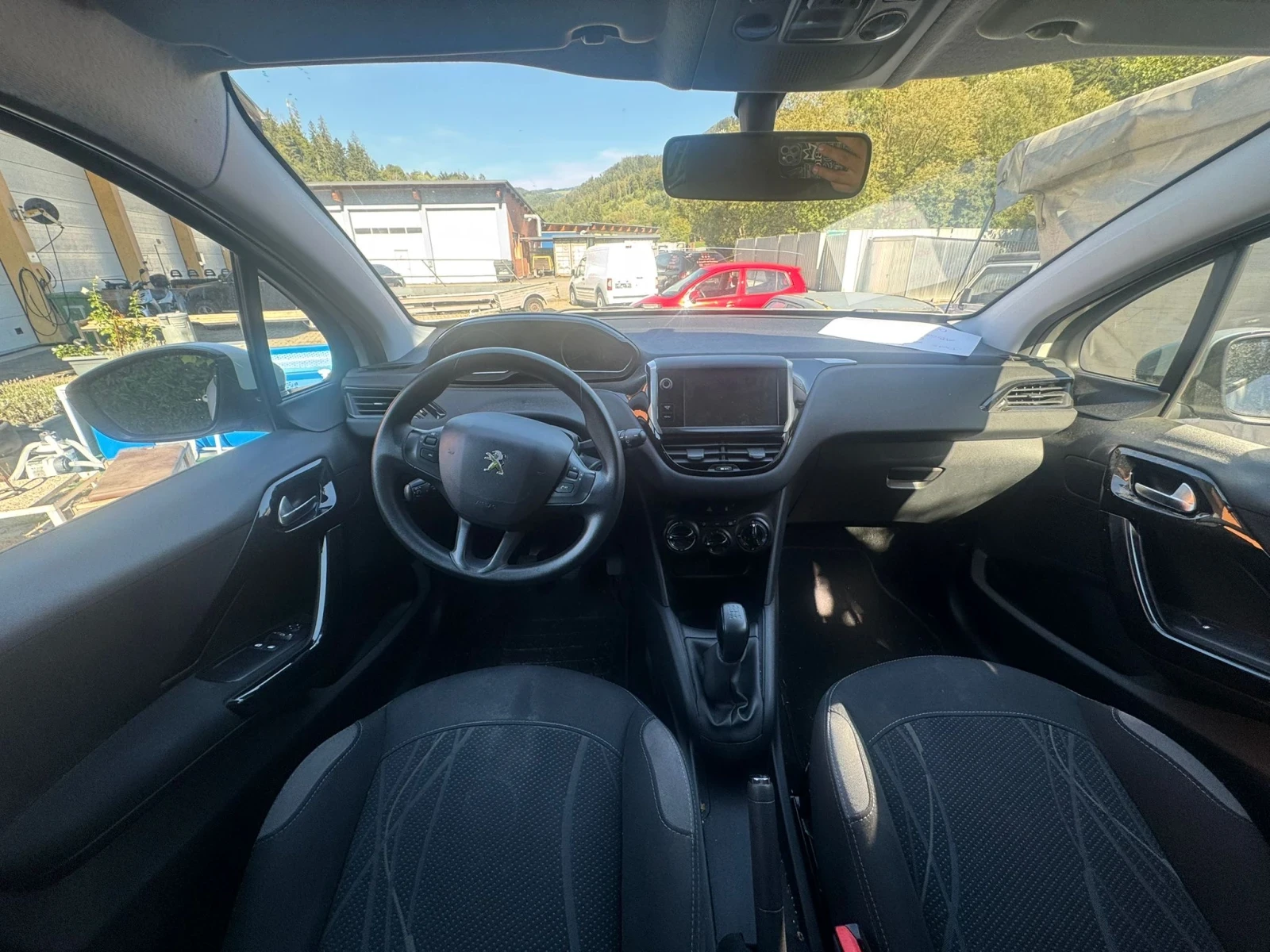 Peugeot 208 1.0i Benzin - Шум във Мотора, снимка 12 - Автомобили и джипове - 55971755
