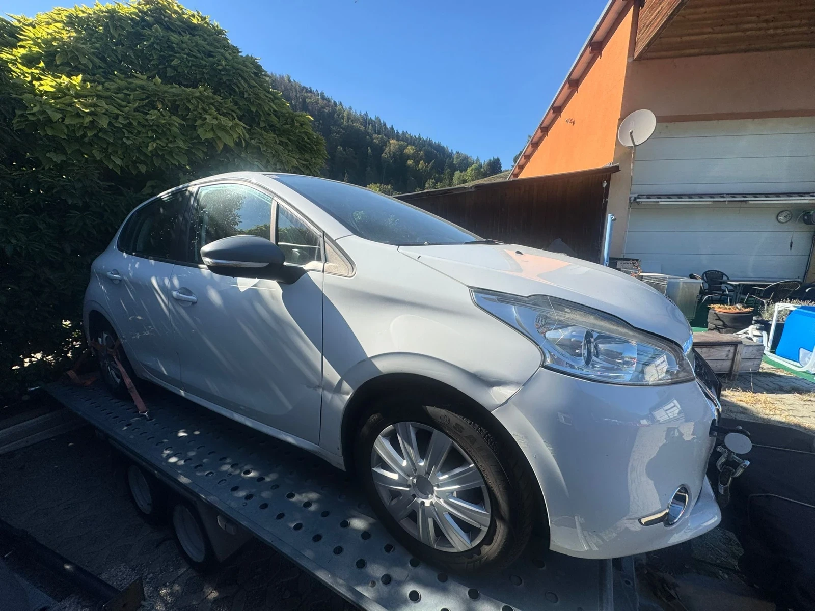 Peugeot 208 1.0i Benzin - Шум във Мотора, снимка 4 - Автомобили и джипове - 55971755