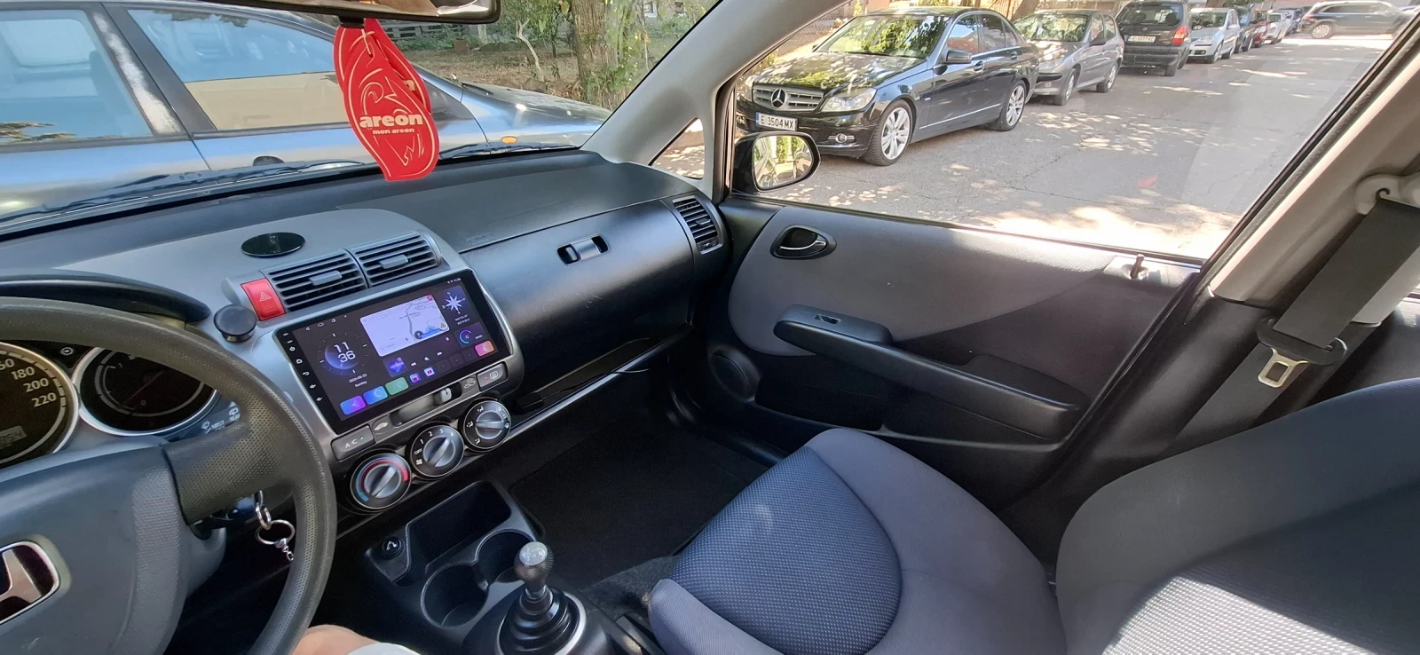 Honda Jazz 1.4, снимка 8 - Автомобили и джипове - 55979389