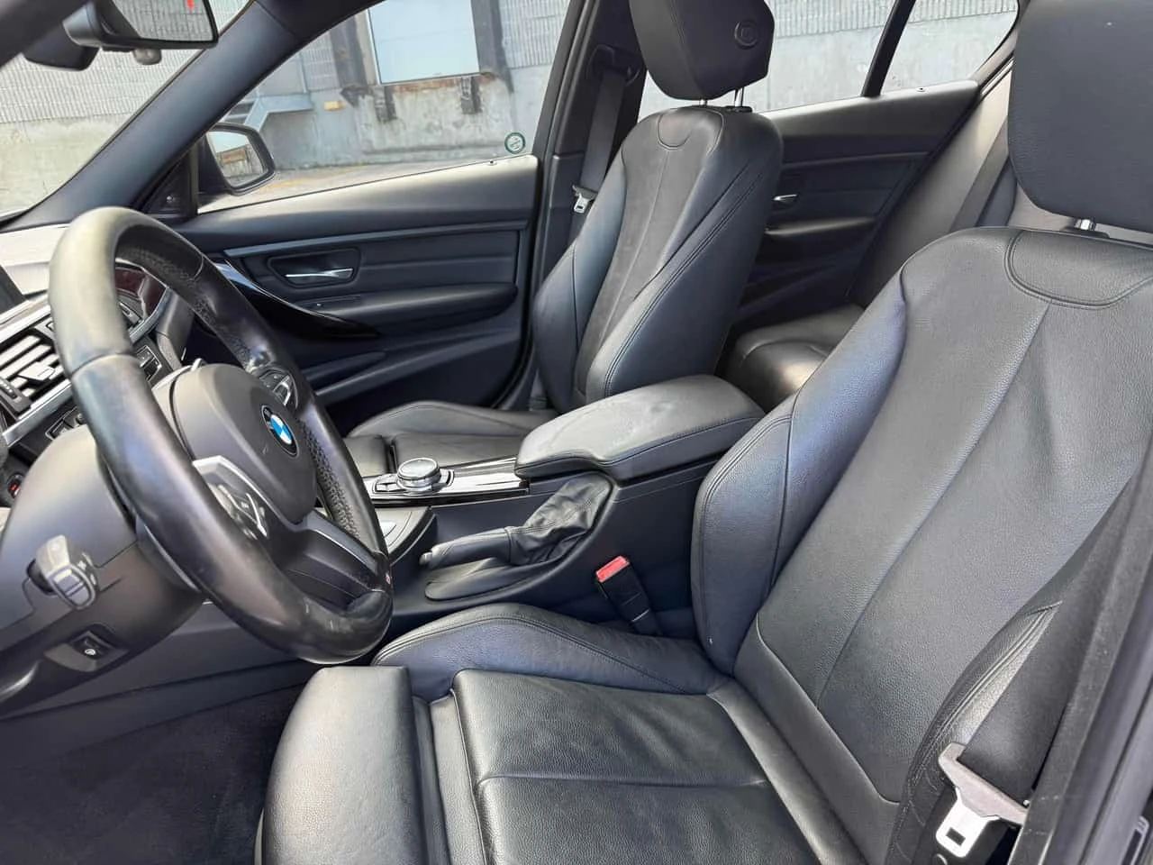 BMW 335 * 335i xDrive * ���������� ��� ������������ ������ | Mobile.bg � ����������� 10